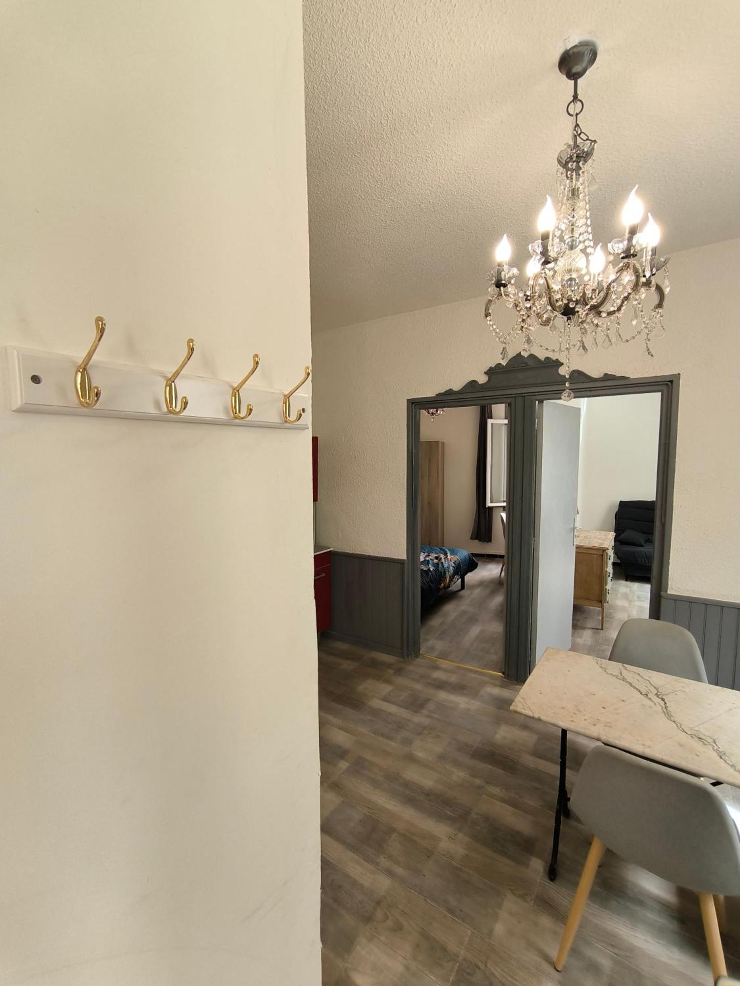 Appartement Chaleureux Dans Le Centre De Béziers Buitenkant foto