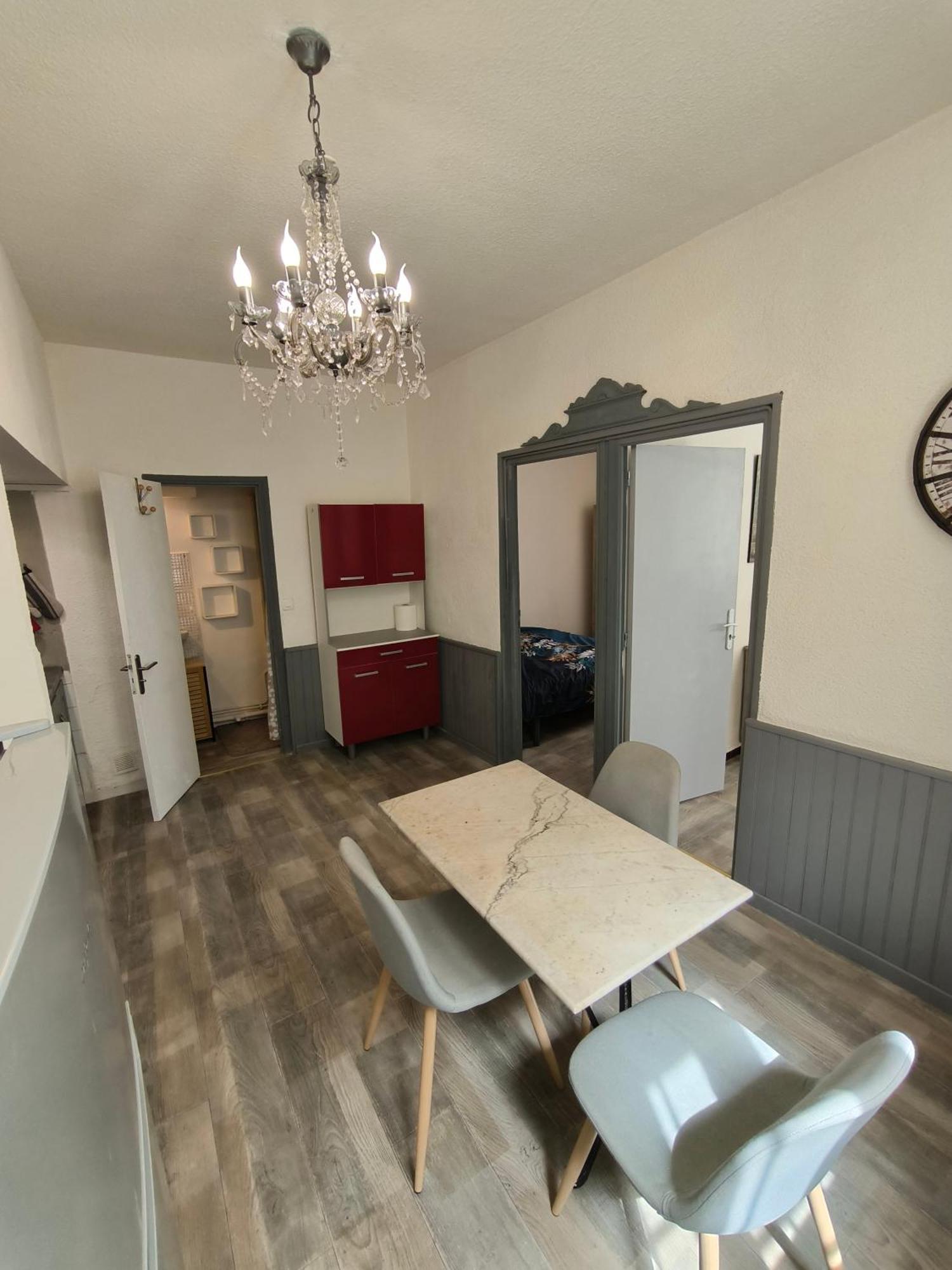 Appartement Chaleureux Dans Le Centre De Béziers Buitenkant foto