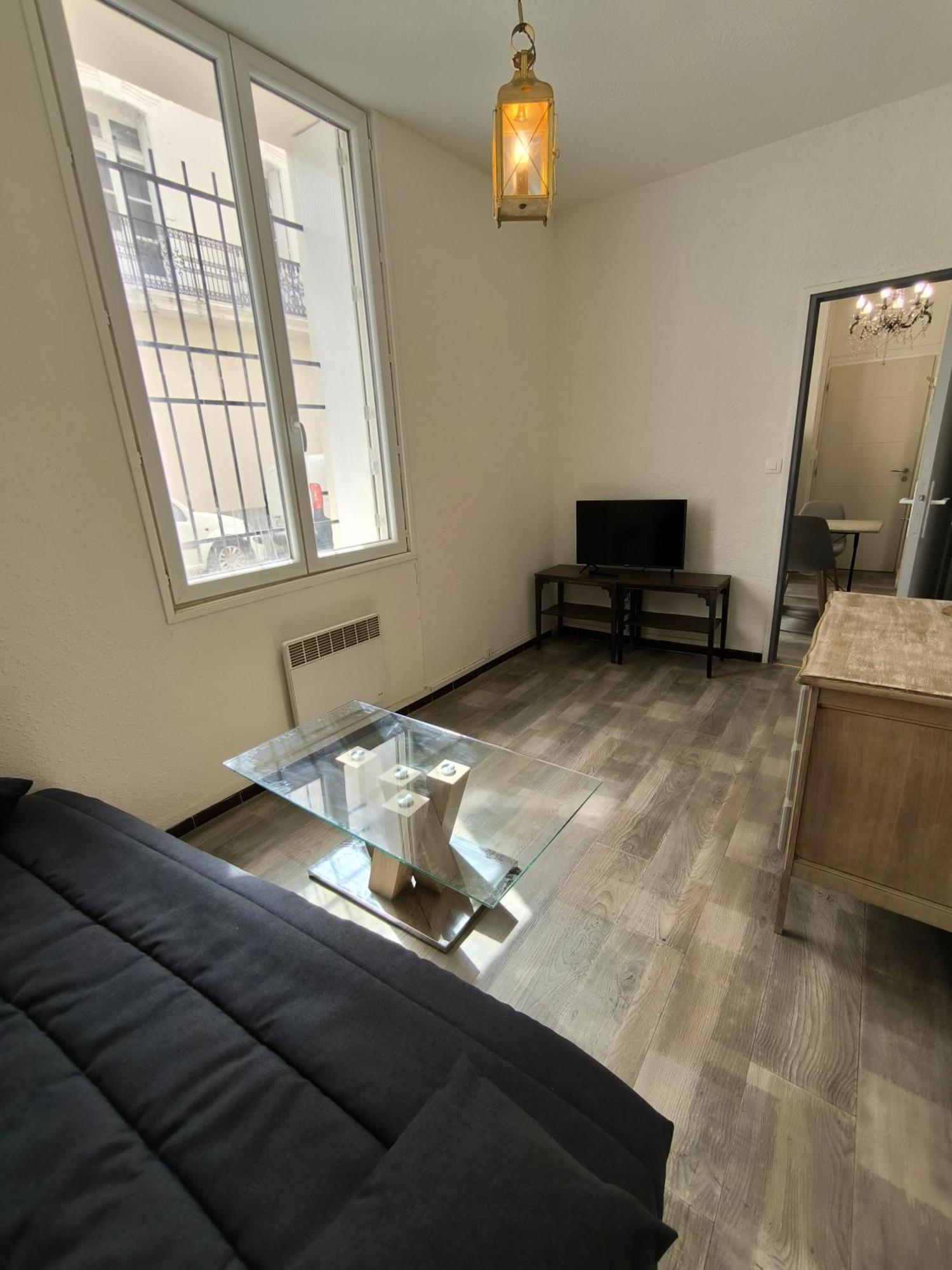 Appartement Chaleureux Dans Le Centre De Béziers Buitenkant foto